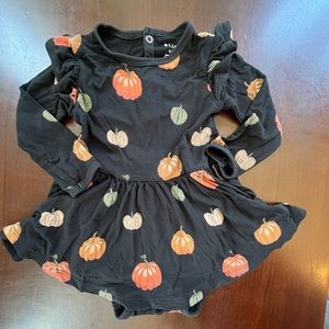 Kyte Baby Long Sleeve Bodysuit Twirl Dress. Midnight Pumpkin. 6-12 months. VGUC